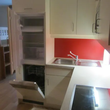 Aparthotel Carinthia 3*